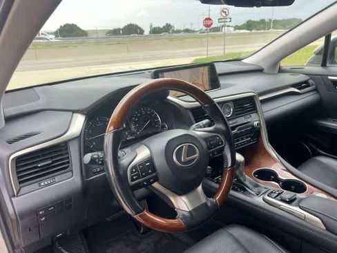 Used 2018 Lexus RX 350L FWD image 15