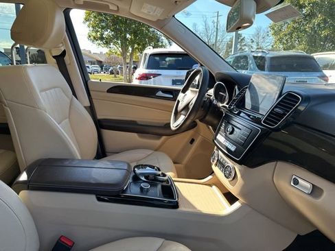 Used 2018 Mercedes-Benz GLE 350 image 32