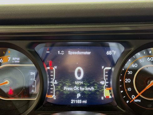 Used 2024 Jeep Wrangler Unlimited Rubicon w/ Safety Group AWD/4WD image 14