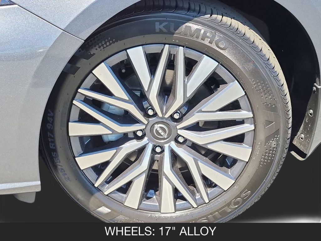 New 2026 Nissan Altima 2.5 SV FWD image 11
