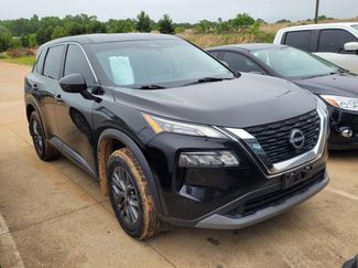 Used 2022 Nissan Rogue S FWD video 1