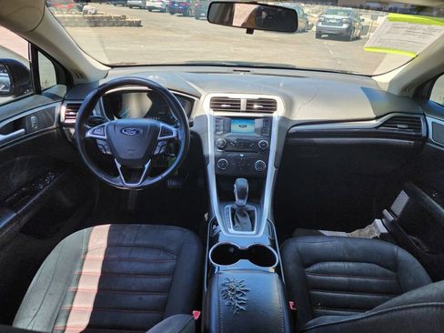 Used 2014 Ford Fusion SE w/ Equipment Group 201A image 9