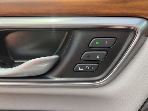 Used 2021 Honda CR-V EX-L image 16