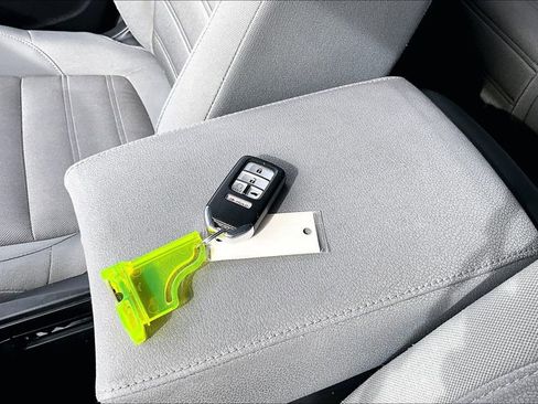 Used 2022 Honda CR-V EX image 32