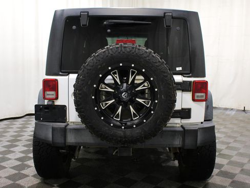 Used 2016 Jeep Wrangler Unlimited Sport w/ Quick Order Package 24S AWD/4WD image 25