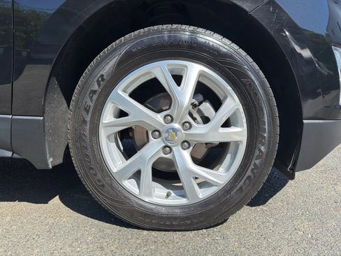 Used 2020 Chevrolet Equinox Premier AWD/4WD image 9
