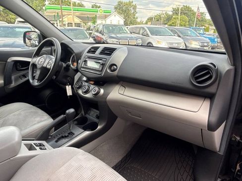 Used 2012 Toyota RAV4 4WD w/ Value Pkg image 19