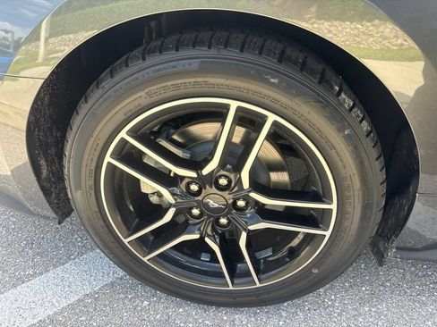 Used 2020 Ford Mustang GT Premium w/ Equipment Group 401A RWD image 9
