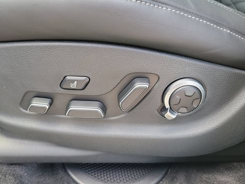 Used 2025 Genesis GV80 3.5T e-SC AWD/4WD image 36