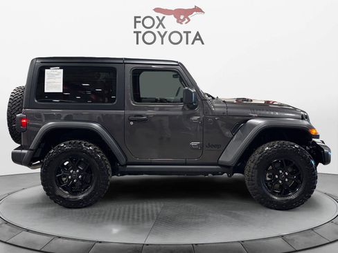 Used 2025 Jeep Wrangler Willys image 6