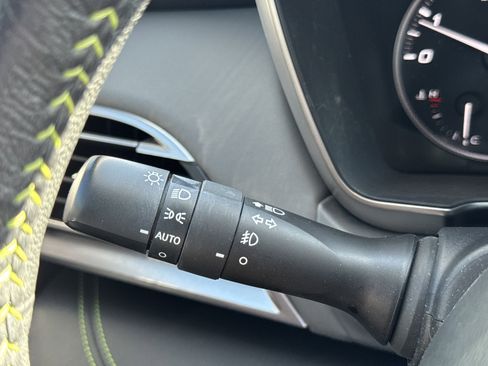 Certified 2025 Subaru Outback Onyx Edition image 16