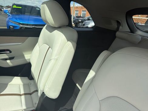 Used 2024 MAZDA CX-90 3.3 Turbo S w/ Premium Package image 9