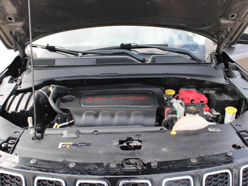 Used 2019 Jeep Compass Sport FWD image 23
