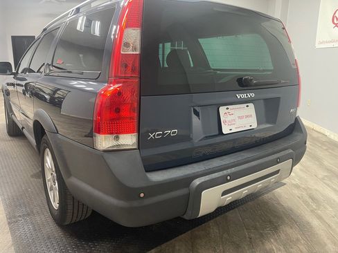 Used 2007 Volvo XC70 AWD/4WD image 10