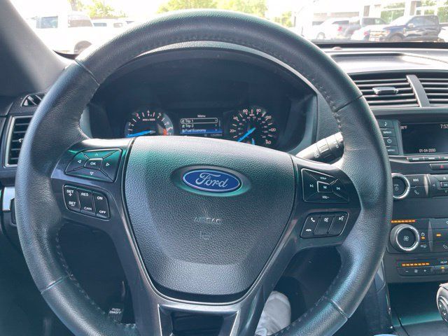 Used 2018 Ford Explorer XLT FWD image 19