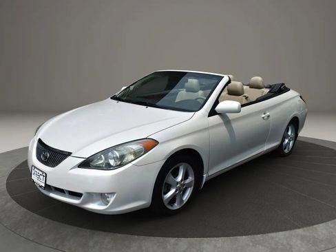 Used 2005 Toyota Solara SLE image 18