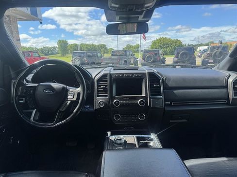 Used 2021 Ford Expedition Limited AWD/4WD image 3