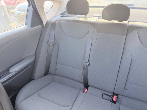 Used 2025 Kia K4 FWD image 37