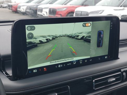 New 2026 Lincoln Aviator AWD image 20