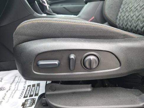 Used 2024 Chevrolet Equinox LT w/ LPO, Floor Liner Package image 17