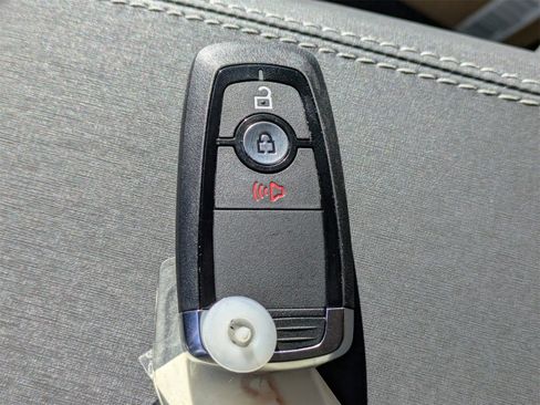 New 2025 Ford Bronco 4-Door image 32