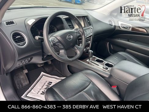 Used 2015 Nissan Pathfinder Platinum w/ Family Entertainment Package image 25