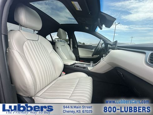 Used 2023 Genesis G70 2.0T w/ Sport Prestige Package RWD image 23