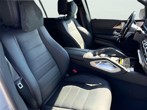 New 2025 Mercedes-Benz GLS 580 4MATIC image 26