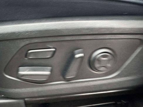 Used 2023 Kia Sorento SX Prestige w/ Panoramic Sunroof Package image 17