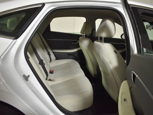 Used 2025 Hyundai Sonata SEL FWD image 32