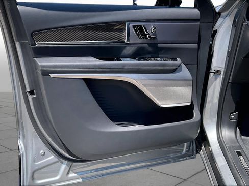 Used 2026 Cadillac Vistiq Sport w/ LPO, Floor Liner Package AWD/4WD image 20