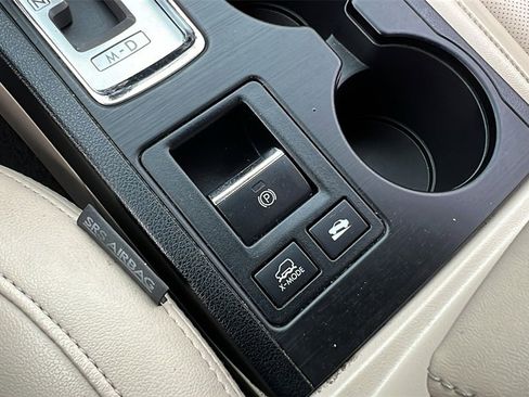 Used 2015 Subaru Outback 3.6R Limited image 28