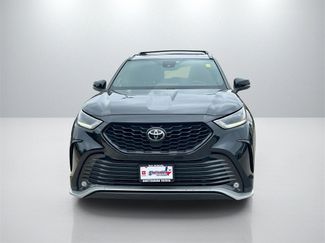 Used 2021 Toyota Highlander XSE video 2