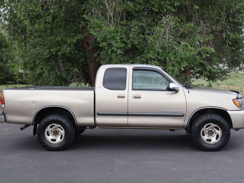 Used 2003 Toyota Tundra SR5 AWD/4WD image 3