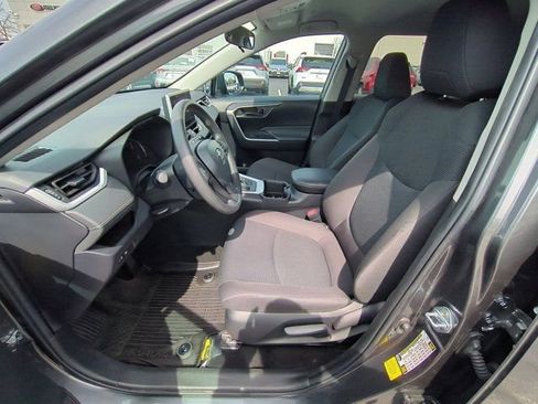 Used 2024 Toyota RAV4 LE image 8