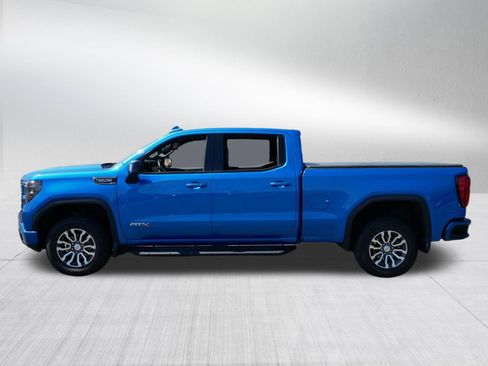 Used 2023 GMC Sierra 1500 AT4 w/ AT4 Premium Package AWD/4WD image 4