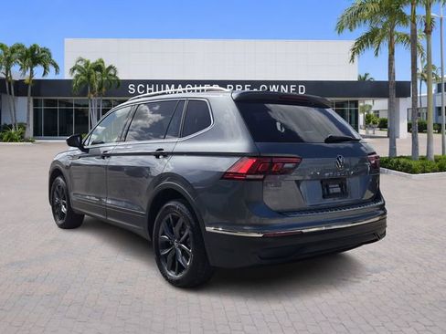 Certified 2023 Volkswagen Tiguan SE FWD image 5