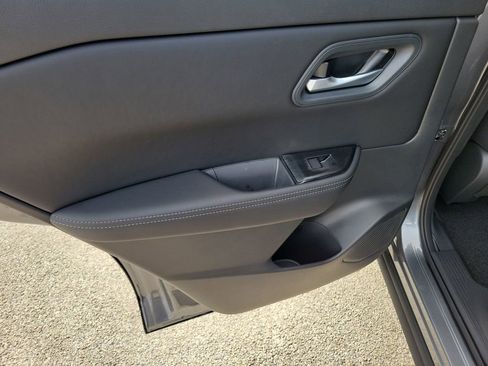 New 2026 Nissan Rogue SV FWD image 12