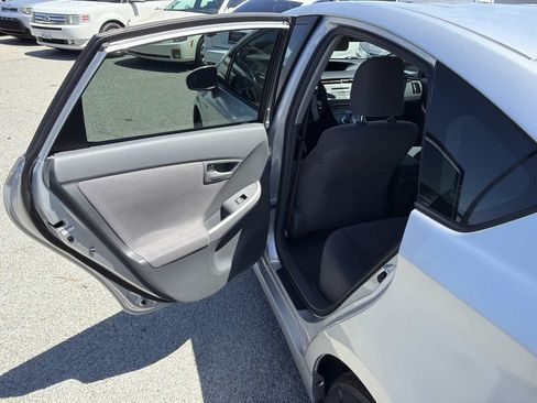 Used 2011 Toyota Prius Two FWD image 11