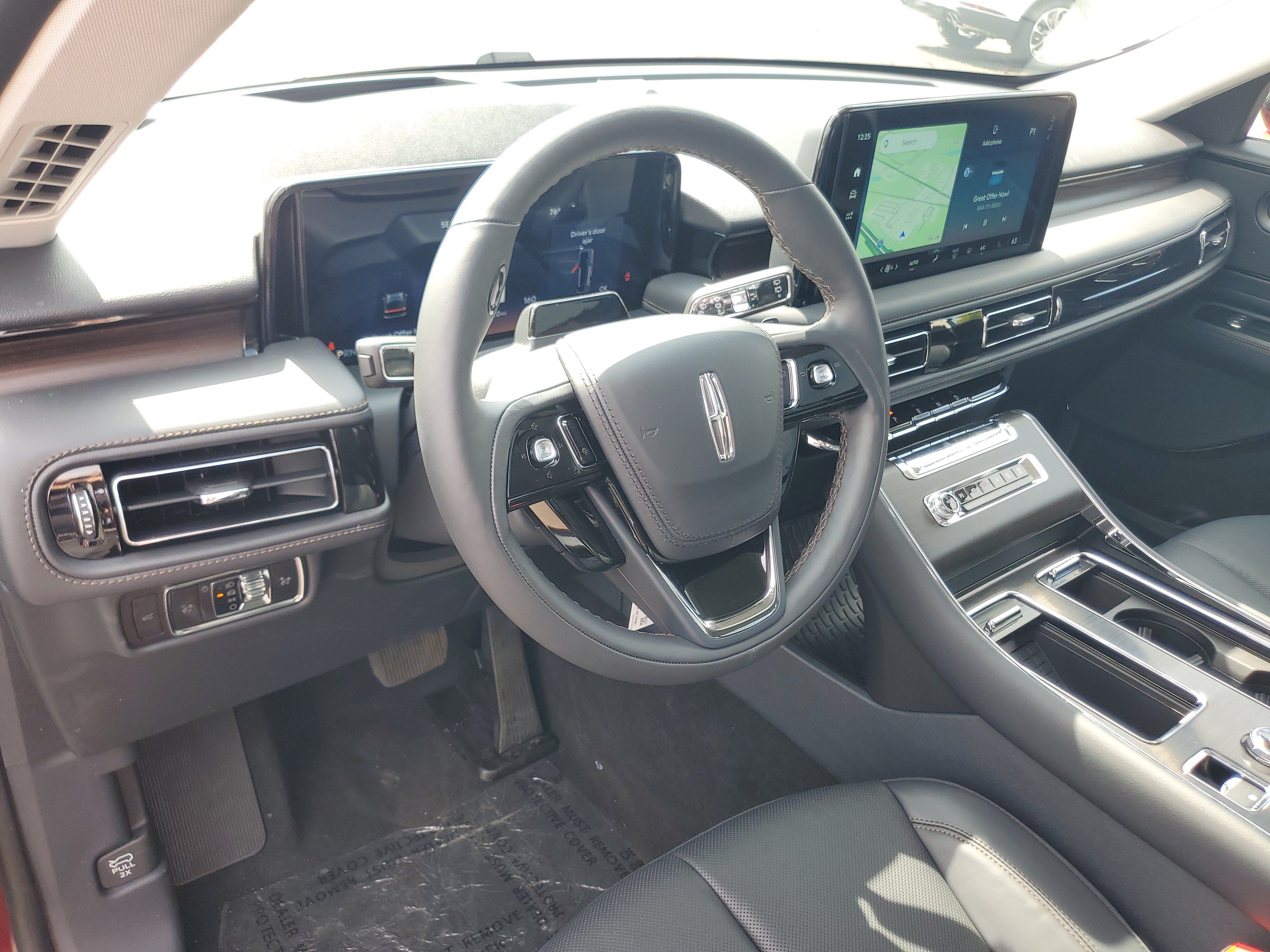 New 2027 Lincoln Aviator Reserve w/ Jet Appearance Package AWD/4WD image 12
