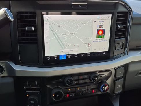 Used 2025 Ford F250 XLT w/ Black Appearance Package image 13