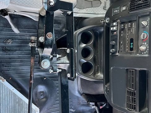 Used 2006 Chevrolet Express 3500 w/ School Bus Package RWD image 5