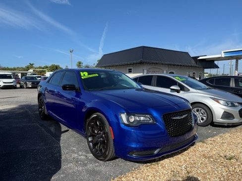 Used 2019 Chrysler 300 Touring w/ Sport Appearance Package image 1