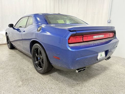 Used 2010 Dodge Challenger R/T image 6