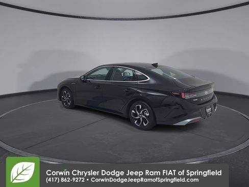 Used 2025 Hyundai Sonata SEL image 12