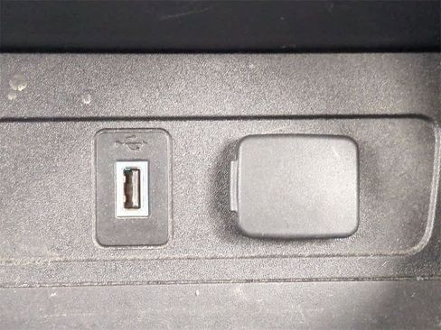 Used 2017 Ford Escape Titanium w/ Equipment Group 301A image 27