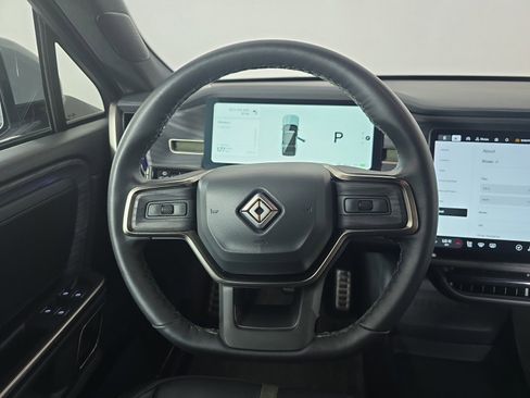 Used 2024 Rivian R1S Adventure AWD/4WD image 28