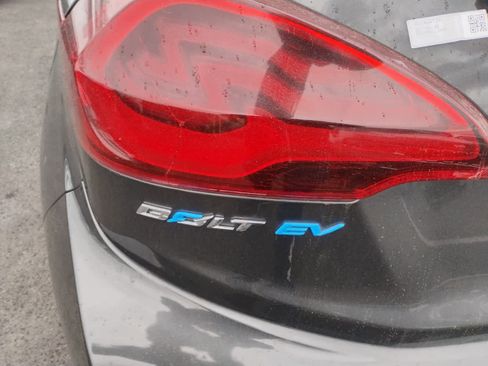 Used 2017 Chevrolet Bolt LT image 7