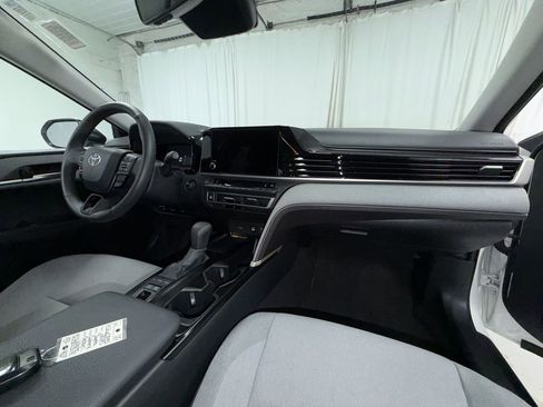 Used 2025 Toyota Camry LE w/ Convenience Package AWD/4WD image 22