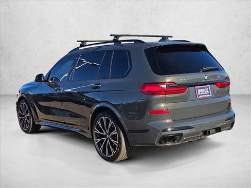 Used 2022 BMW X7 M50i w/ Dynamic Handling Package image 8